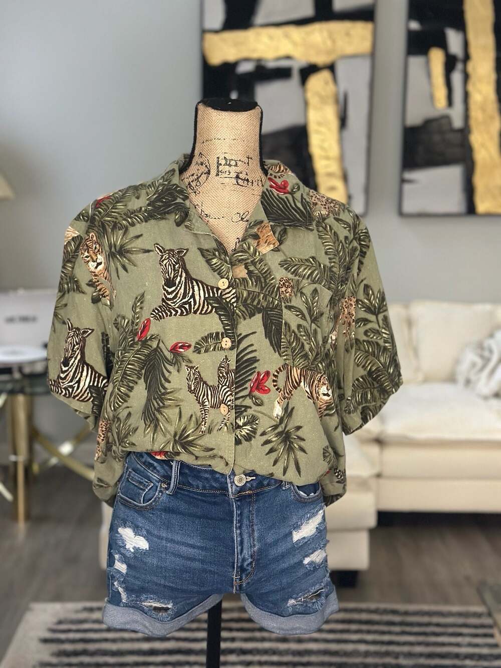 Vintage Erin London Jungle Animal Print Short Sleeve Button Down